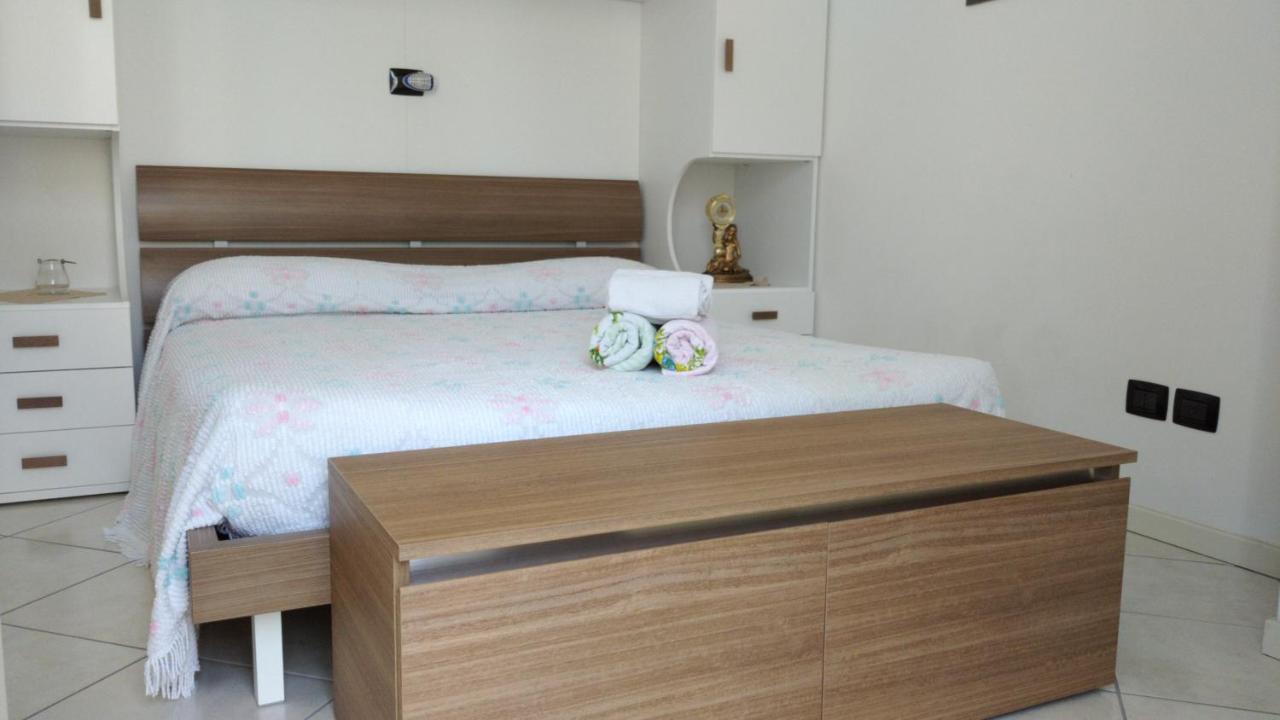 Delle Rose Apartment 伊拉克里亚马勒 外观 照片
